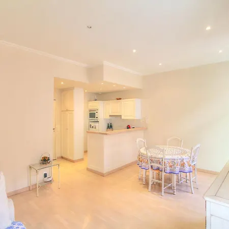 Alc - Font3 - 10 Min Palais