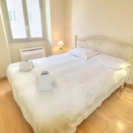 Alc - Font3 - 10 Min Palais *