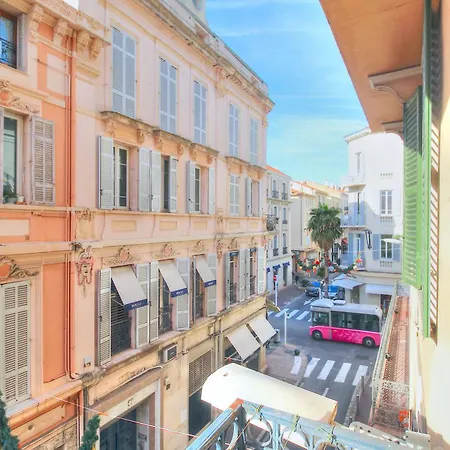 Alc - Font3 - 10 Min Palais